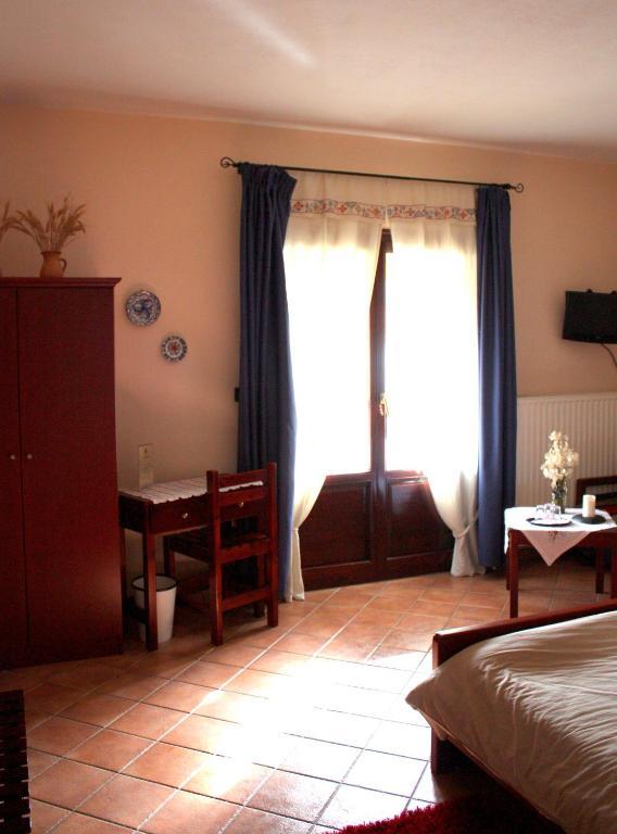 Monopati E6 Hotell Volakas Rom bilde